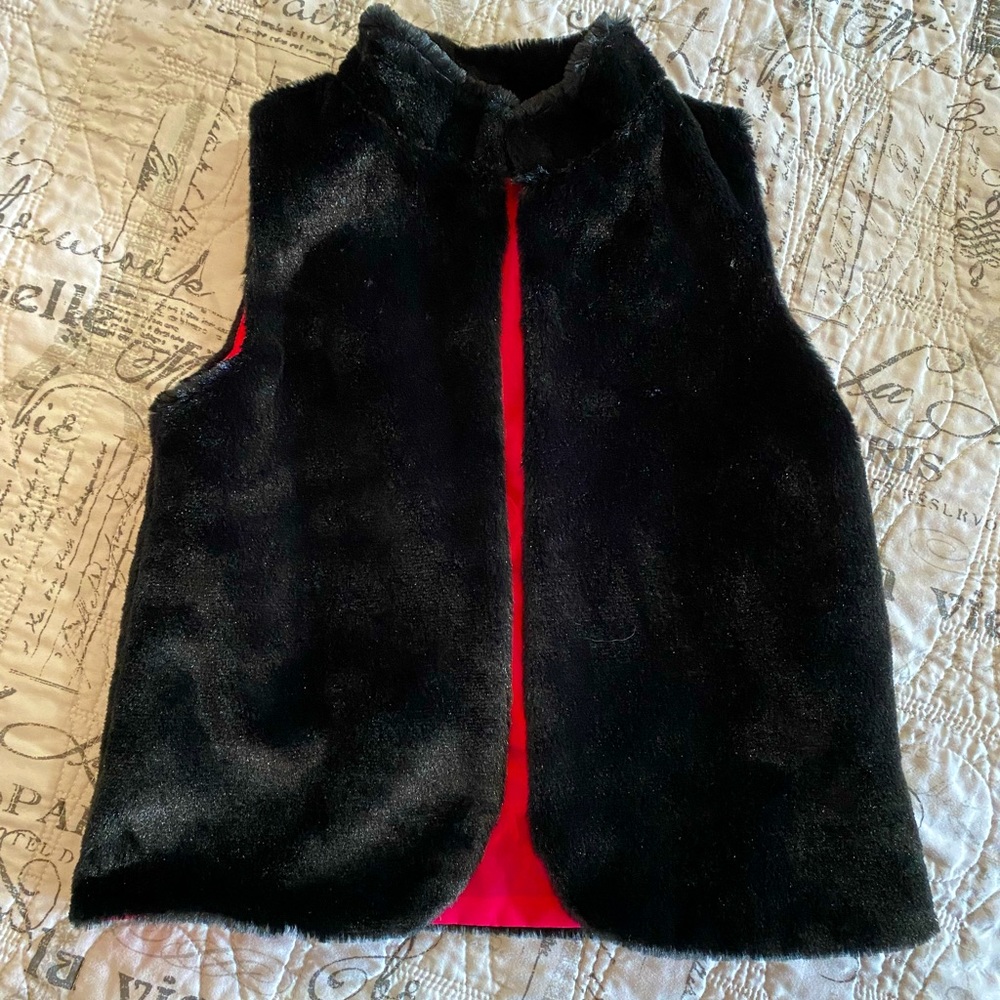 Vest. Like new. So soft. Great fir over dress or casual.